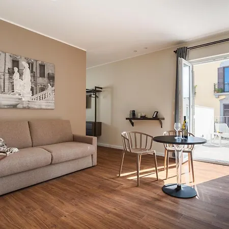 Apartament Attico 37 - Con Terrazza Privata E Cucina